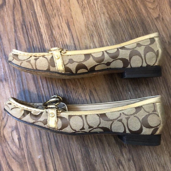Vintage Coach loafers, gold/brown with gold hardware, size 9 - Picture 6 of 15